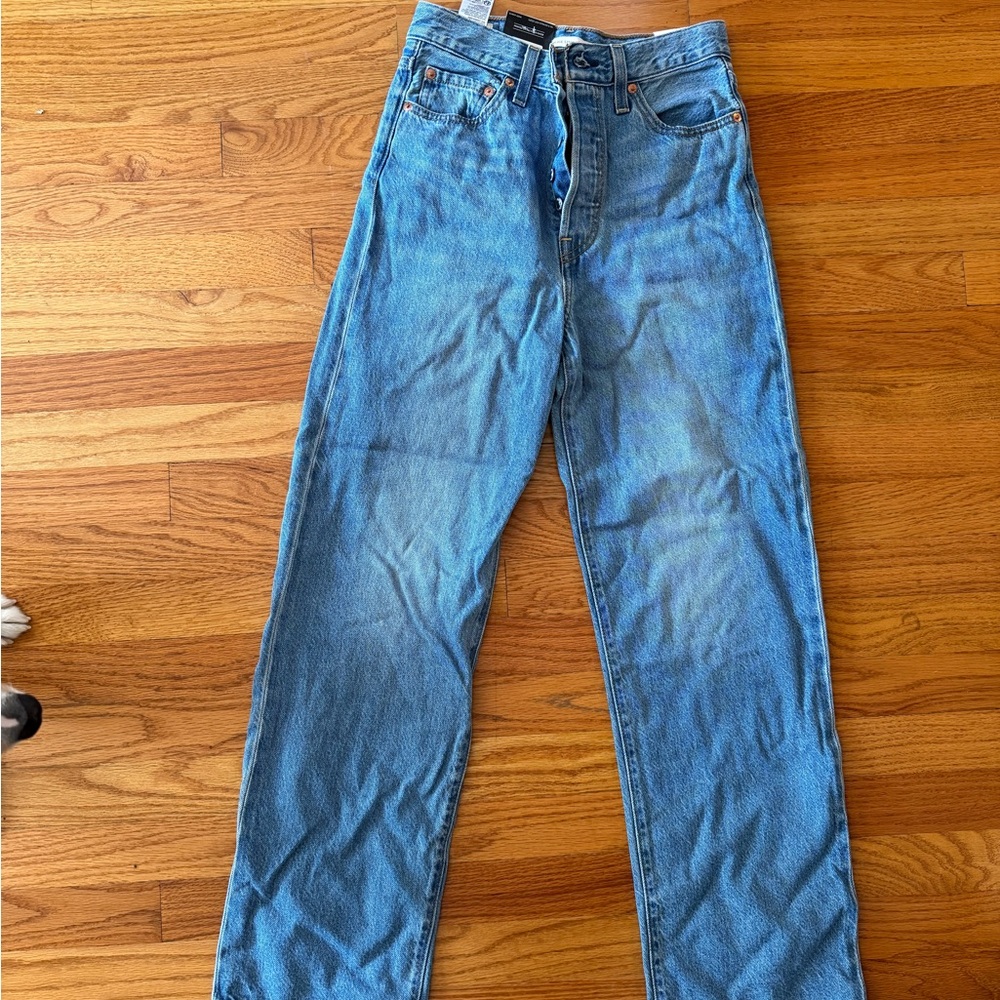 Levi's Women's Straight Leg Blue Jeans
